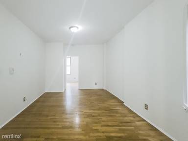 Main picture of 539 W 49th St
