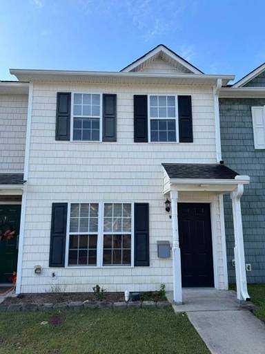 Main picture of 60 Rainbow Dr