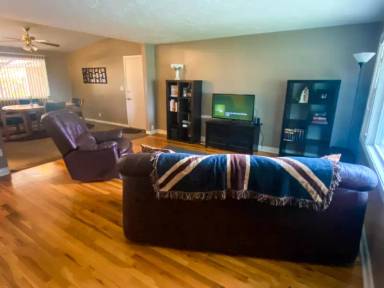 Main picture of 3765 E Sunnyside Rd