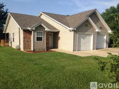 Main picture of 115 Del Acres Dr