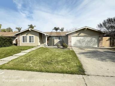 Main picture of 2310 S Redwood Dr