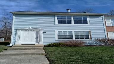 Main picture of 3050 Colony Ln