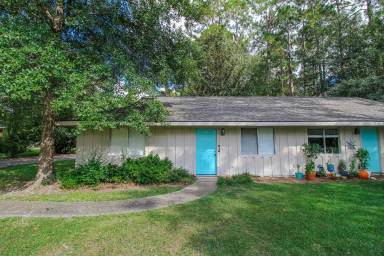 Main picture of 103 Rowand Cir