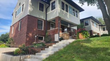 Main picture of 4902 California St