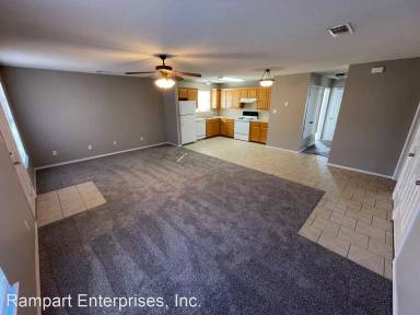 Main picture of 108 S Davis St