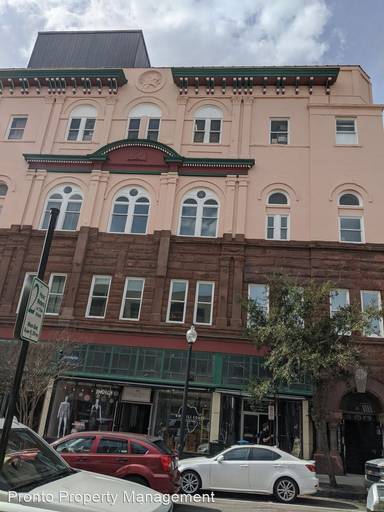 Main picture of 21 N Front St