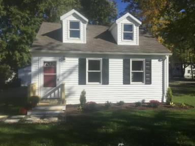 Main picture of 7469 Willow St
