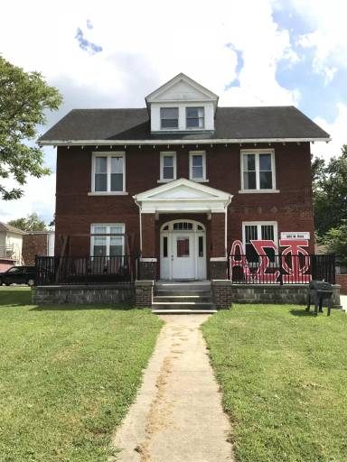 Main picture of 505 W Main St