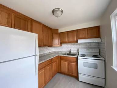 Main picture of 2618 W Cornelia Ave