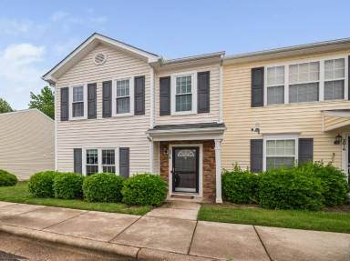 Main picture of 2018 Grassy Banks Dr