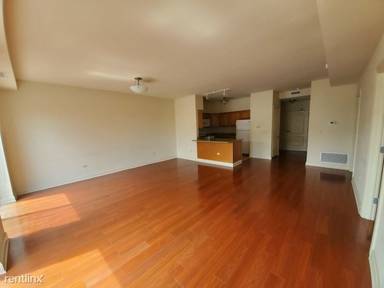 Main picture of 2318 N Milwaukee Ave