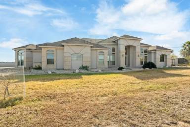 Main picture of 1912 San Pedro Dr