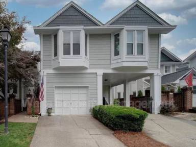 Main picture of 437 Clarkson Green St
