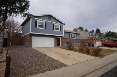 Main picture of 11069 Newland St