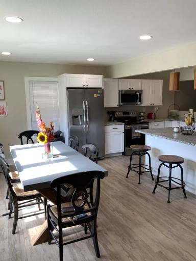 Main picture of 1234 S Duncan Ave