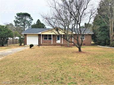 Main picture of 5819 Rockfish Rd