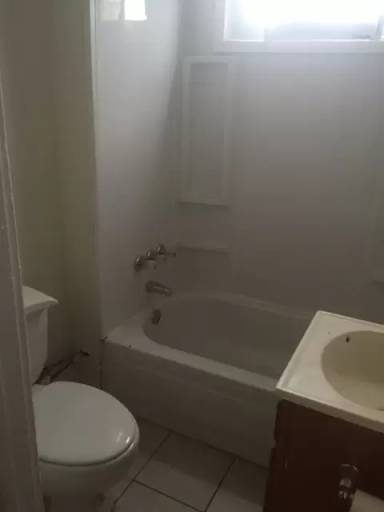 Main picture of 1926 N Hope St