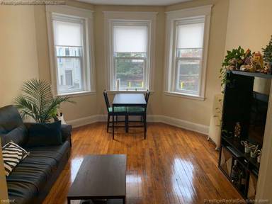 Main picture of 217 Kelton St