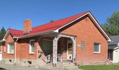 Main picture of 348 I St