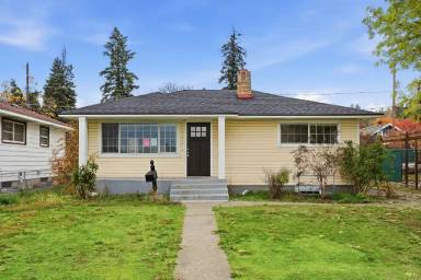 Main picture of 3917 E Fairview Ave