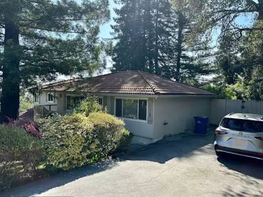 Main picture of 115 Russell Ave