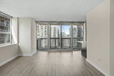 Main picture of 522 N State St