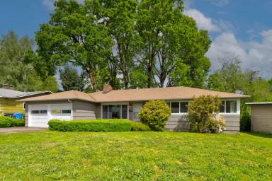 Main picture of 1333 Woodacre Dr SE