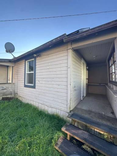 Main picture of 918 Summit St