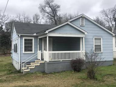 Main picture of 3164 Jefferson Ave SW