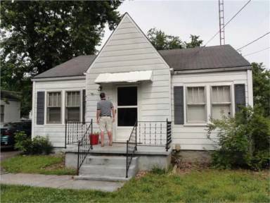 Main picture of 904 Cabell Dr