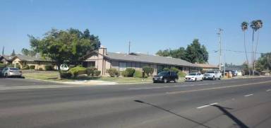 Main picture of 3016 W Pontiac Way