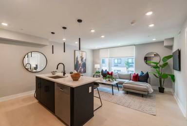 Main picture of 6604 Ridge Ave
