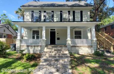 Main picture of 2837 Lydia St