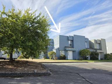Main picture of 1728 Edwards Dr