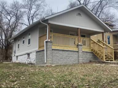 Main picture of 5714 Wabash Ave