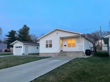 Main picture of 5435 N 35th St