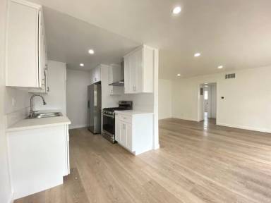 Main picture of 1489 S Canfield Ave