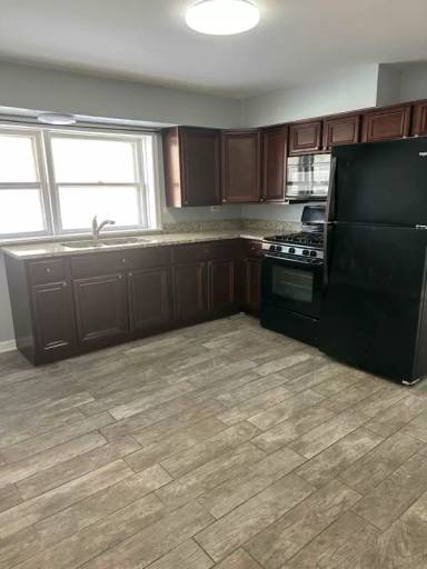 Main picture of 7737 W 87th St