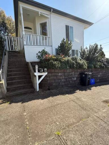 Main picture of 887 Florida St