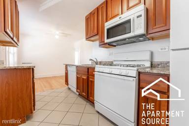 Main picture of 3413 N Marshfield Ave