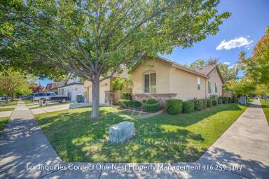 Main picture of 5698 Oakwood Dr