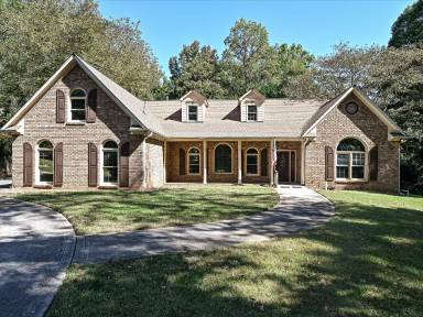 Main picture of 7245 City View Dr