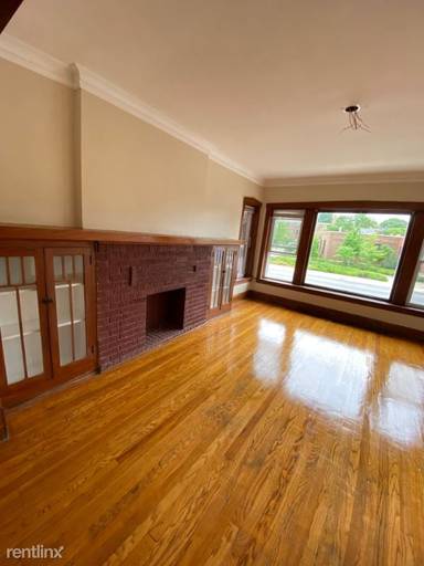 Main picture of 2817 N Clybourn Ave