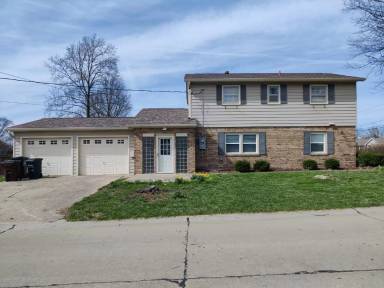 Main picture of 61 Edwards Ave