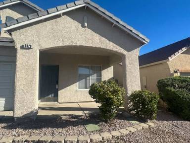 Main picture of 8124 Hesperides Ave