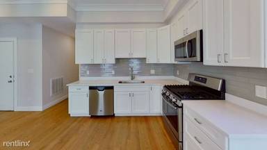 Main picture of 68 Day St