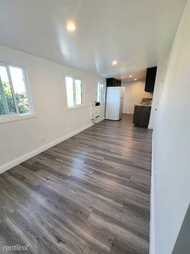 Main picture of 4814 Mascot St
