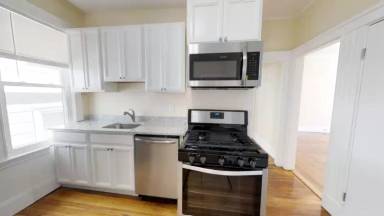 Main picture of 17 Dow St