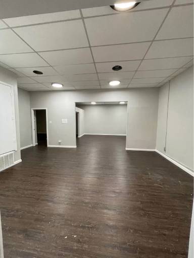 Main picture of 7235 Glenview Dr