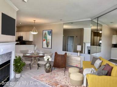 Main picture of Lake Bluff Condominiums